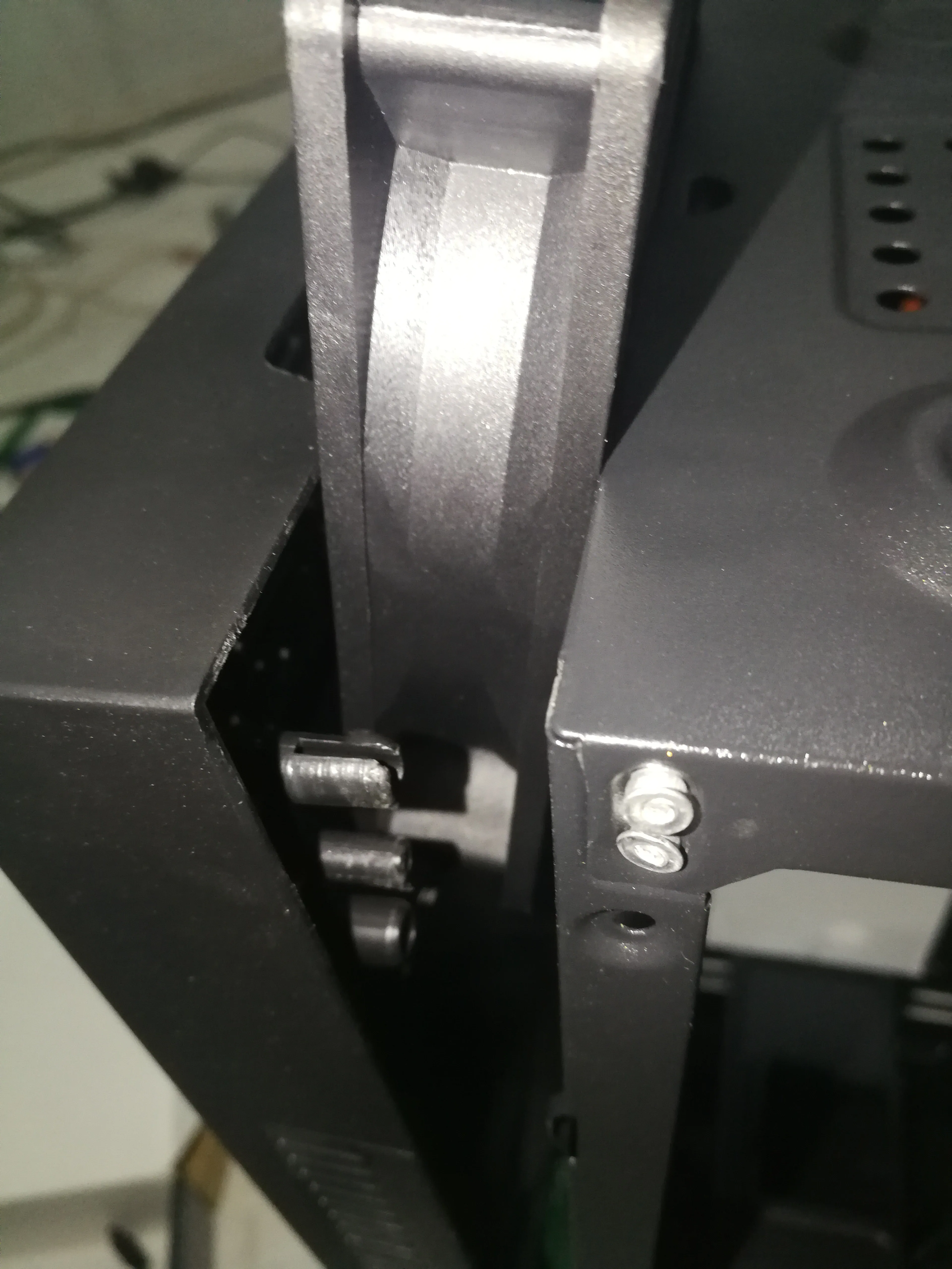 Front panel fan