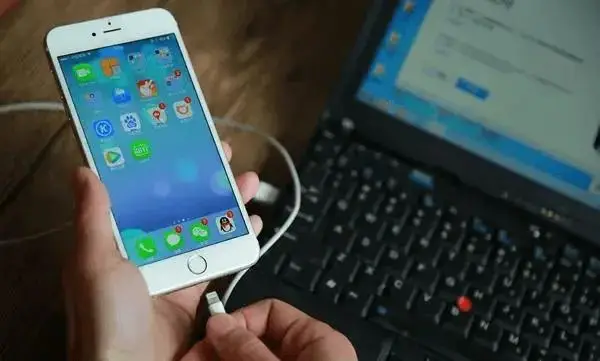 Connecting to the phone